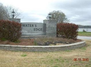 85 Waters Edge Ln, Covington, GA 30014