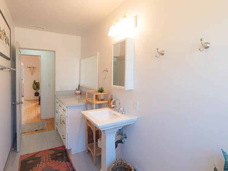 334 Crest Ave — Photo 16