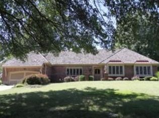 3216 S Shady Bend Dr, Independence, MO 64052