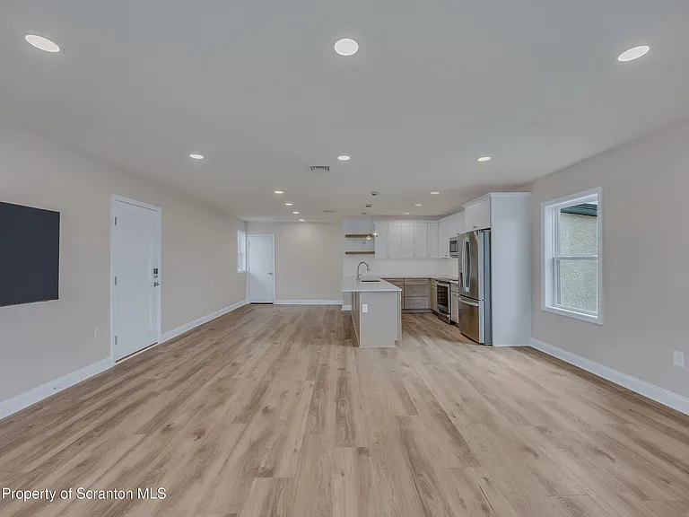 111 S Blakely Street 1 #2 — Photo 6