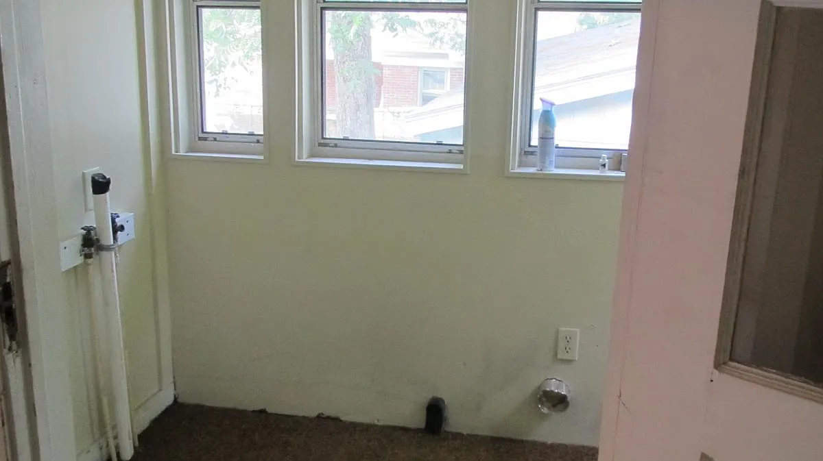 3 bed, 1400 sqft, $1,300 — Photo 3