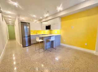 122 Pendrith St, Toronto, ON M6G1R7