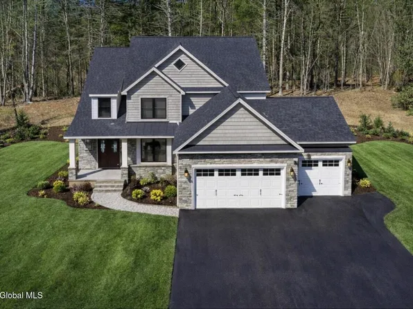 2 Wisteria Court, Saratoga Springs, NY 12866