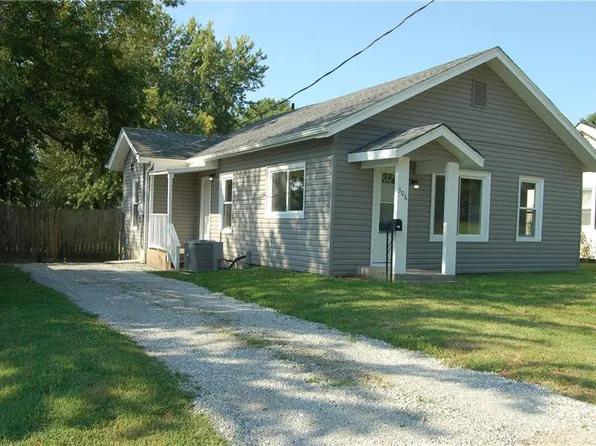 306 W Ohio St, Clinton, MO 64735