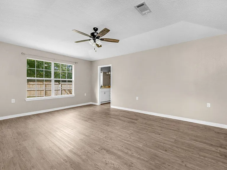 1477 Sturbridge Pl — Photo 11