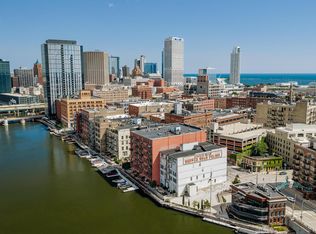 141 N Water St APT 24, Milwaukee, WI 53202