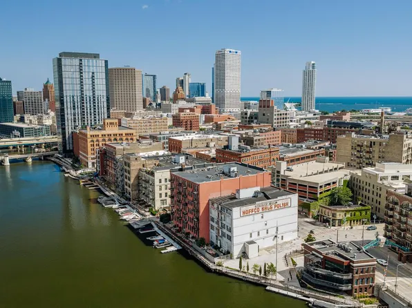 141 N Water STREET #24, Milwaukee, WI 53202