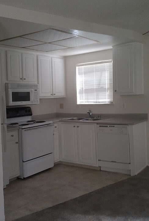 2nd image of 2716 F St APT 07