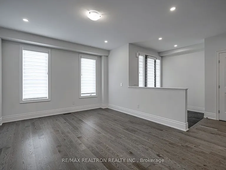 9480 Bayview Ave #4A — Photo 17