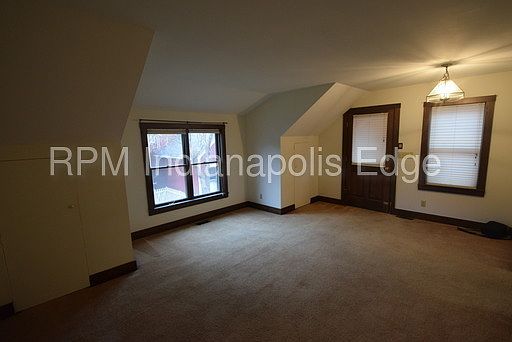5th image of 407 N Park Ave