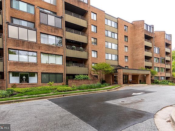 3rd image of 2 Southerly Ct APT 307