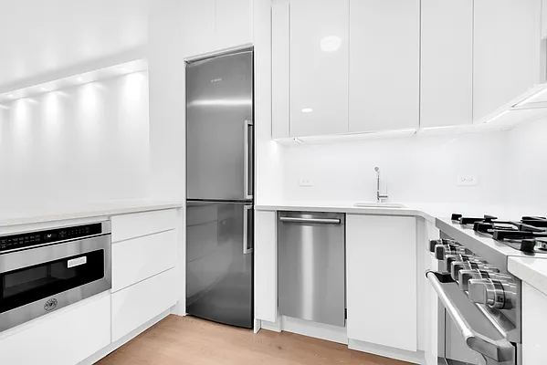 Rented by Corcoran | media 14