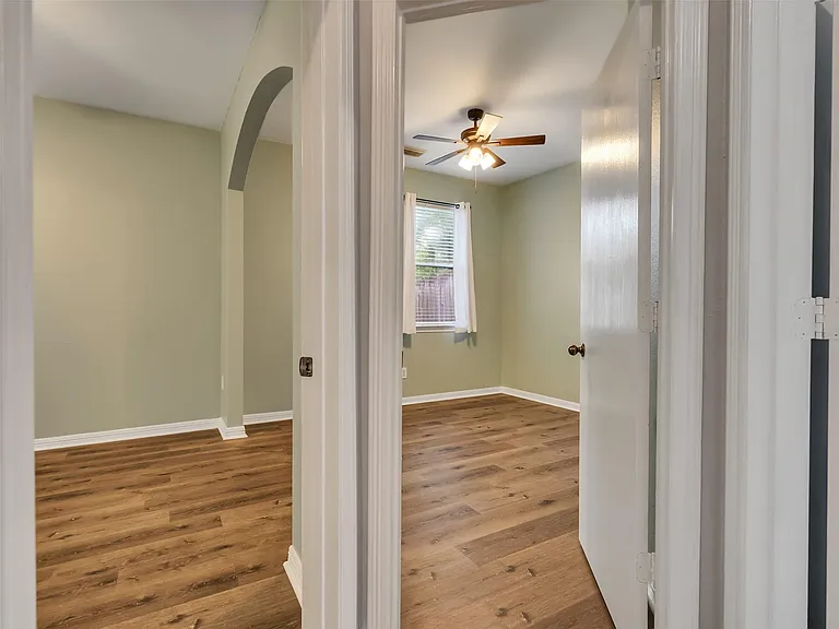 1906 Cameo Ct — Photo 24