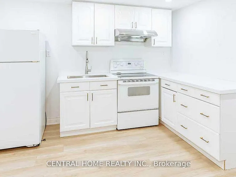 47 Sherwood Forest Dr #BASEMENT — Photo 8