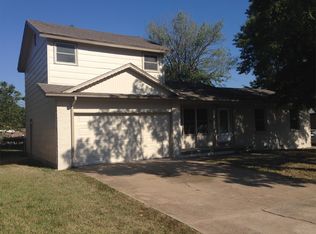 109 W 31st St S, Sand Springs, OK 74063