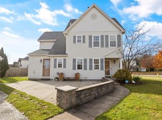 20 Schilling Ln, Rochester, NY 14618