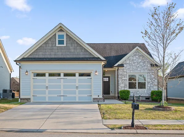 7976 Frostwood Ln, Ooltewah, TN 37363