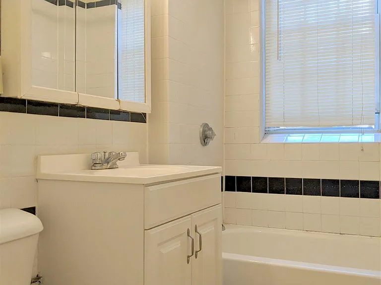 5 Craigie Cir #34 — Photo 11