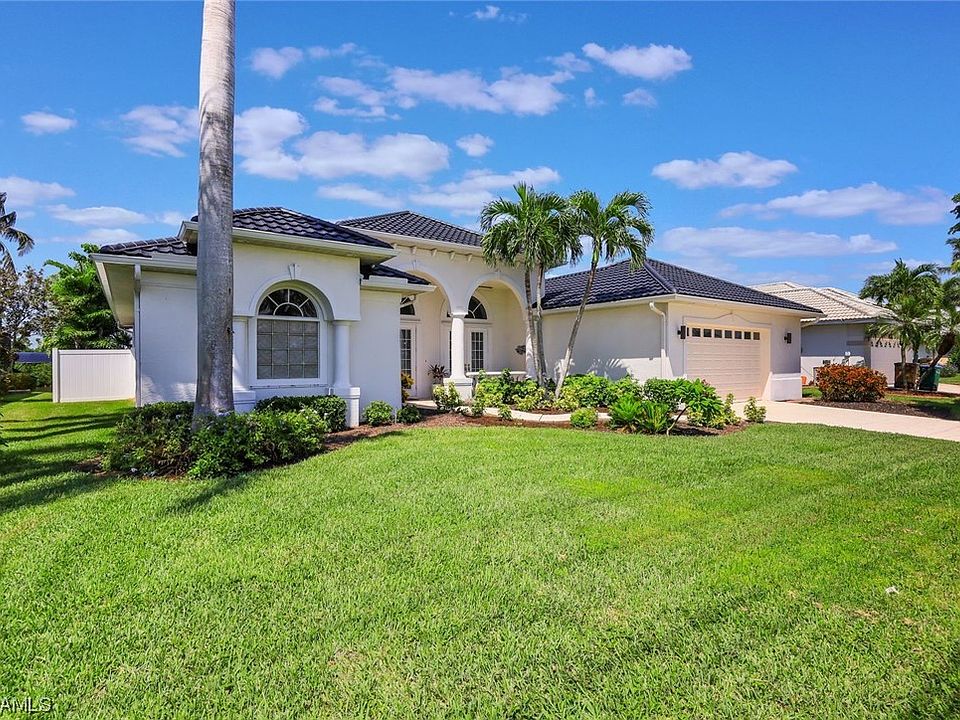 3724 Surfside Blvd, Cape Coral, Fl 33914 