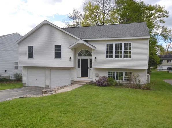 11 Simone St, Worcester, MA 01604
