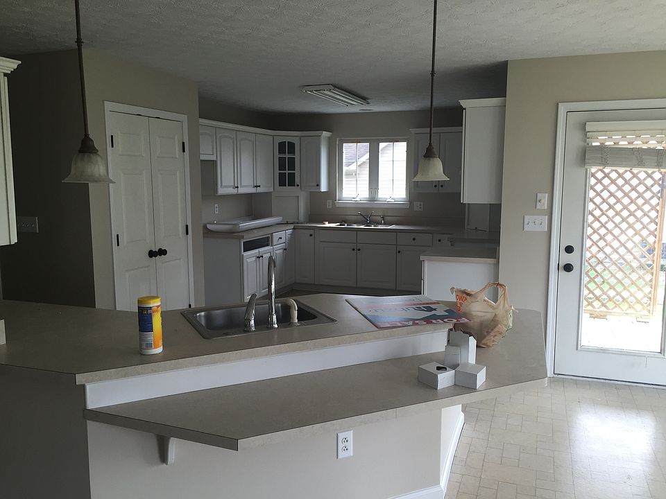 1st image of 26 Scott Ct