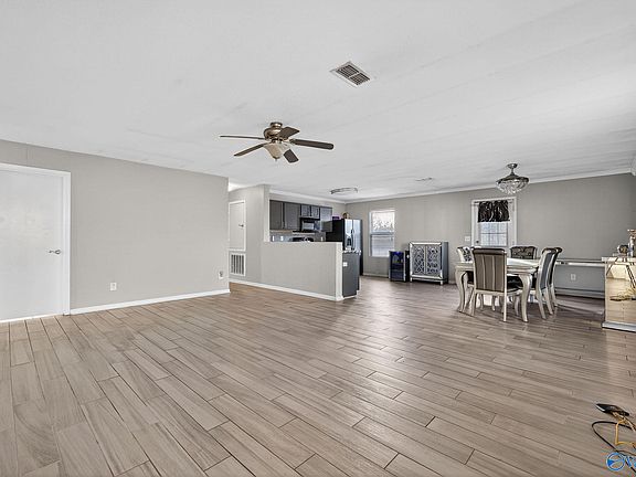 4th image of 306 Kenneth Blvd NW