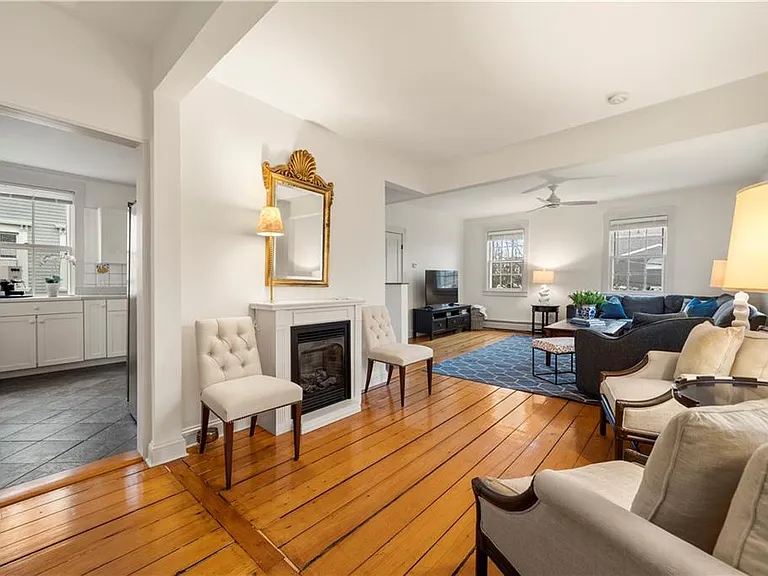 35 Marsh St — Photo 7