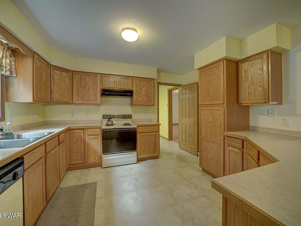 140 Wallenpaupack Dr Greentown, PA, 18426 Apartments for Rent Zillow