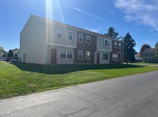 1551-1557 Worthington Row Dr, Columbus, OH 43235