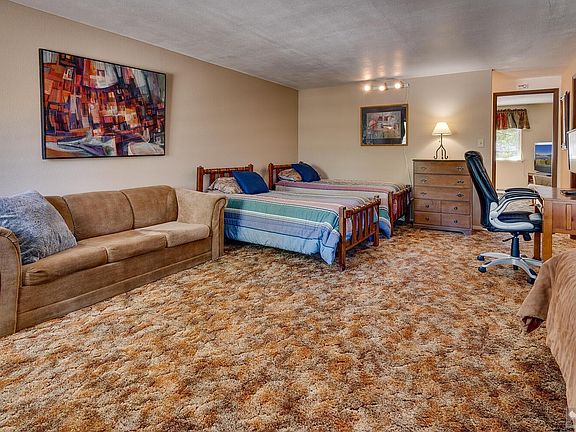 3rd image of 1564 Meadow Vale Dr