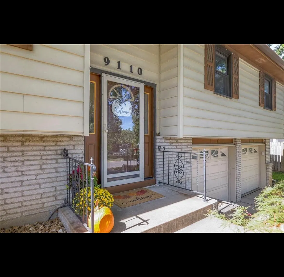 9110 Farley Ln — Photo 4