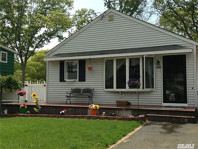 1st image of 122 Mulford St