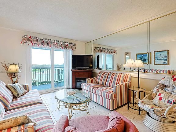 4th image of 6000 N Ocean Blvd. #108
