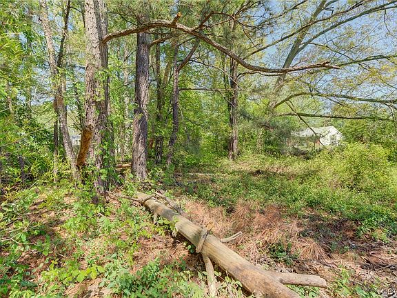 3rd image of 3021 Danzler Rd
