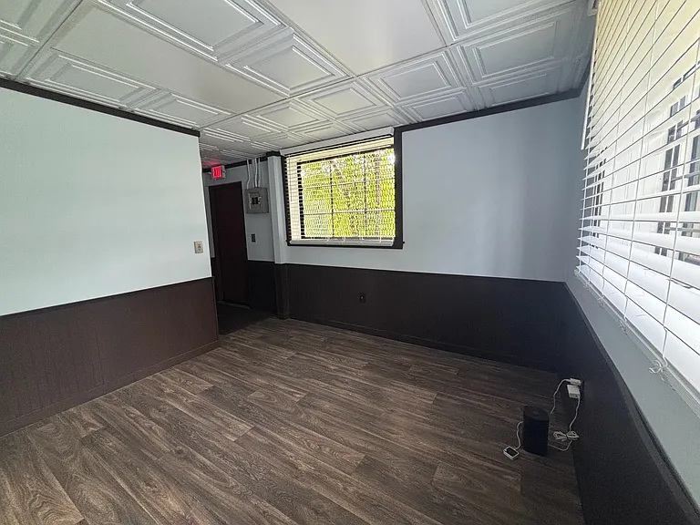 50 Drummond Ave #1 — Photo 14