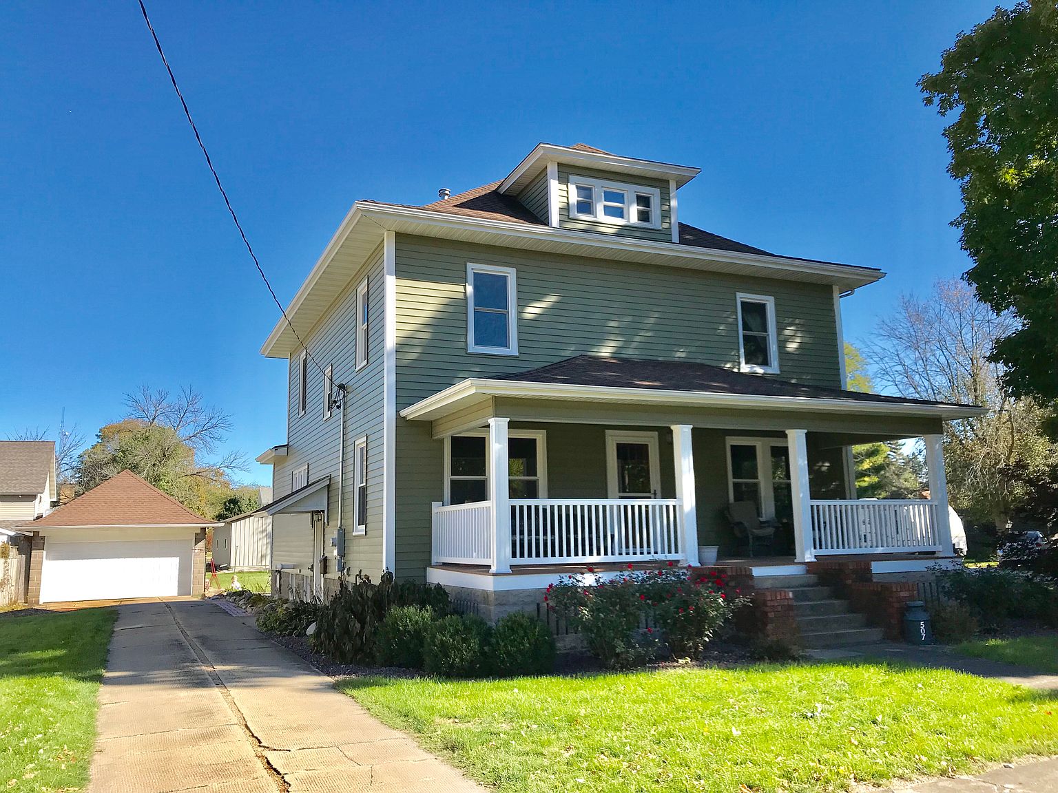 507 S 4th St, Fairbury, IL 61739 Zillow