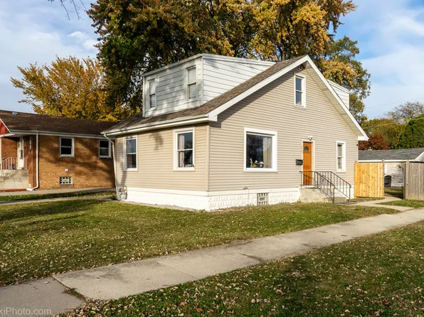 8759 S Troy Ave, Evergreen Park, IL 60805