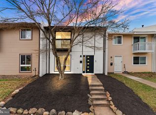 219 Greenfield Ct, Sterling, VA 20164
