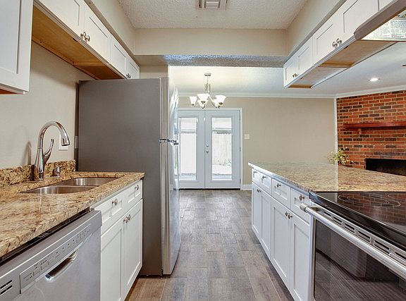 2nd image of 7719 Sandy Cove Dr