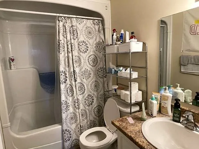 327 Spruce St #4 — Photo 8