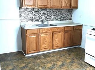 4 School House Ln APT 1, Tuxedo Park, NY 10987