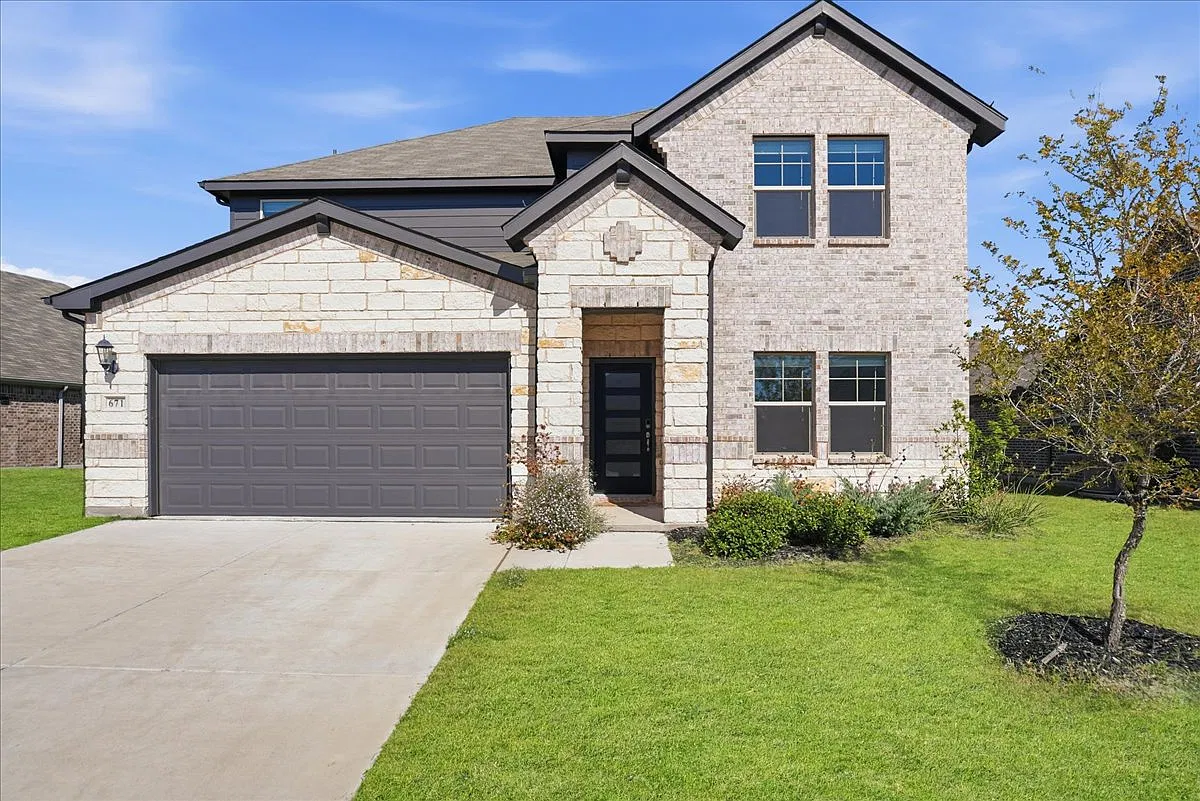 4 bed, 3100 sqft, $3,775 — Photo 1