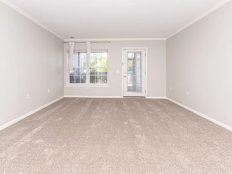 2646 S Knightsbridge Cir #1 — Photo 22