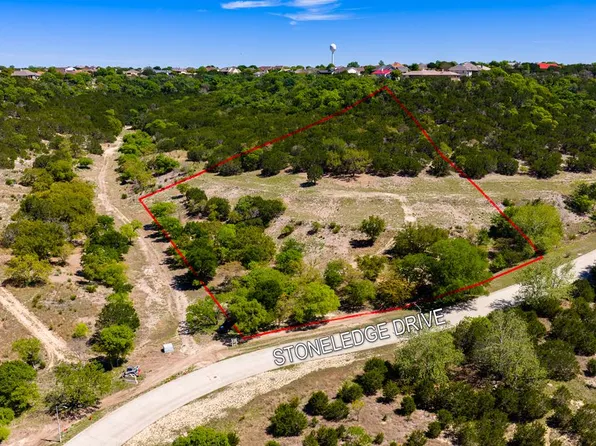 2210 Stoneledge Dr N, Kerrville, TX 78028