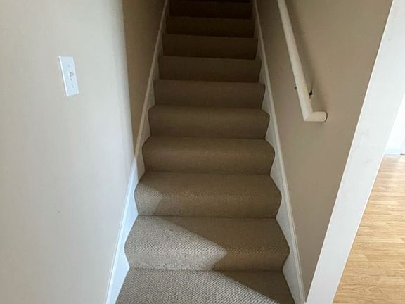 5th image of 1003 Amanda Dr