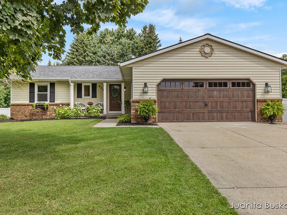 1st image of 4327 Pheasant Run Dr