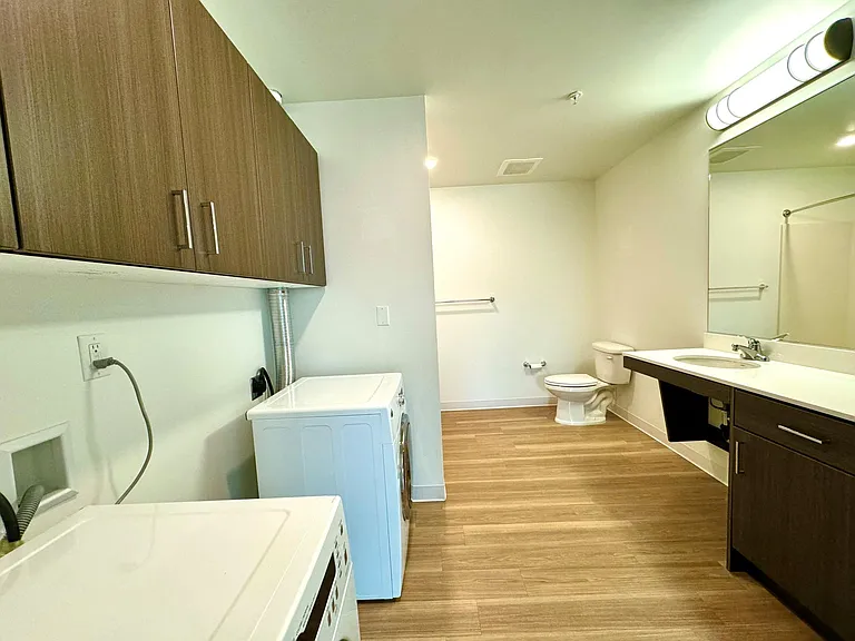 Sunnyside — Photo 36