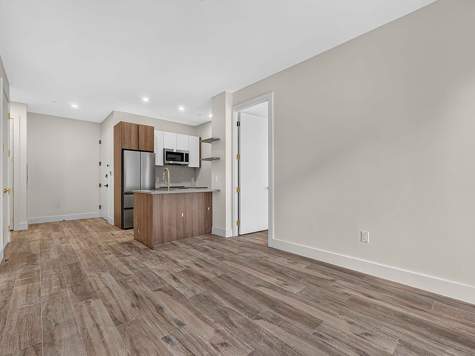 1st image of 157 Hawthorne St #2F