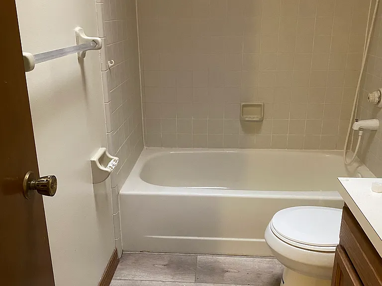 11390 Tanager Dr S — Photo 32