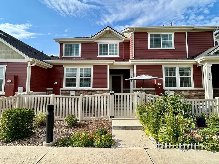 215 Jackson Dr — Photo 37